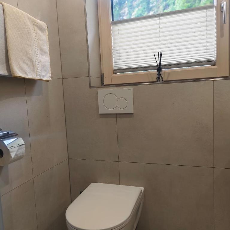 Gästehaus Holaus - Doppelzimmer mit Balkon - 24
