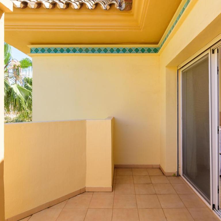 Elviria Hills Penthouse - Idyllic Golf & Sea View Oasis in Marbella - Apartamento de 3 dormitorios con vistas al mar - 30