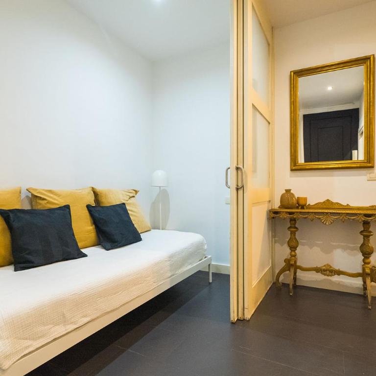 Dana - Enjoy Apartments Rocafort - One-Bedroom Apartment - 6
