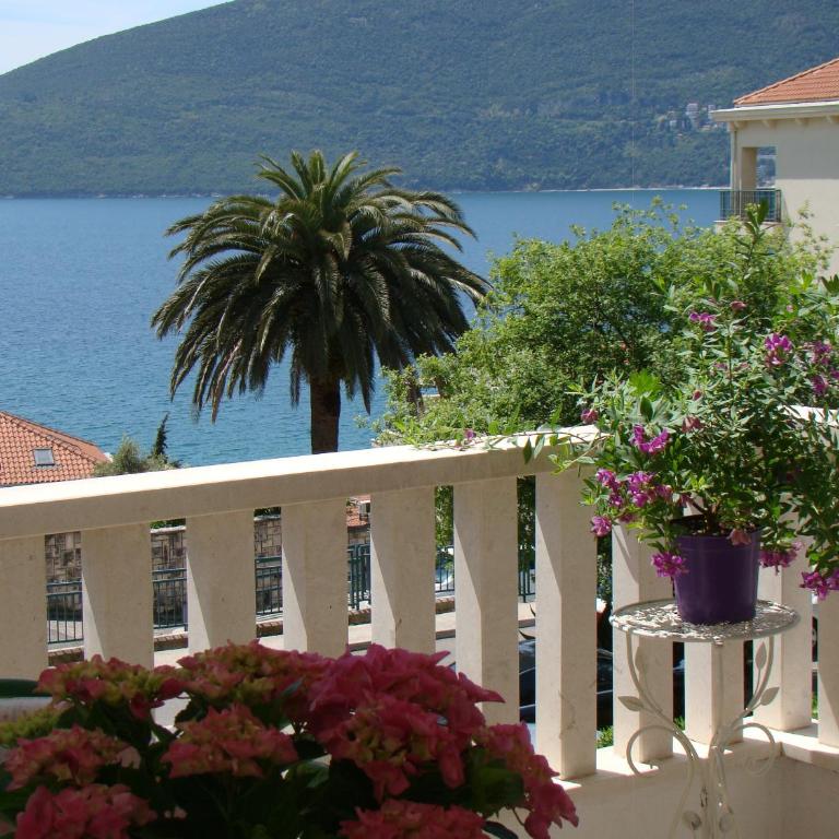 Apartments Milicevic - Comfort One-Bedroom Apartment with Sea View - 1