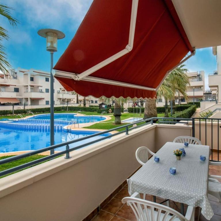 Las Arenas Bajo frente a la piscina ALBERT VILLAS - Apartamento con vistas a la piscina - 5
