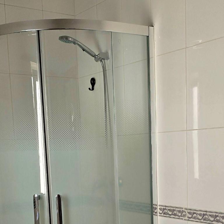 APARTAMENTOS,Puerta de Bisagra-PARKING GRATIS - Apartamento Estándar de 3 dormitorios - 8