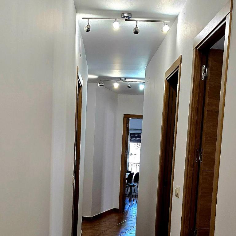 APARTAMENTOS,Puerta de Bisagra-PARKING GRATIS - Apartamento Estándar de 3 dormitorios - 7