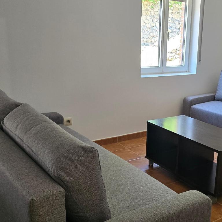 APARTAMENTOS,Puerta de Bisagra-PARKING GRATIS - Apartamento Estándar de 3 dormitorios - 5