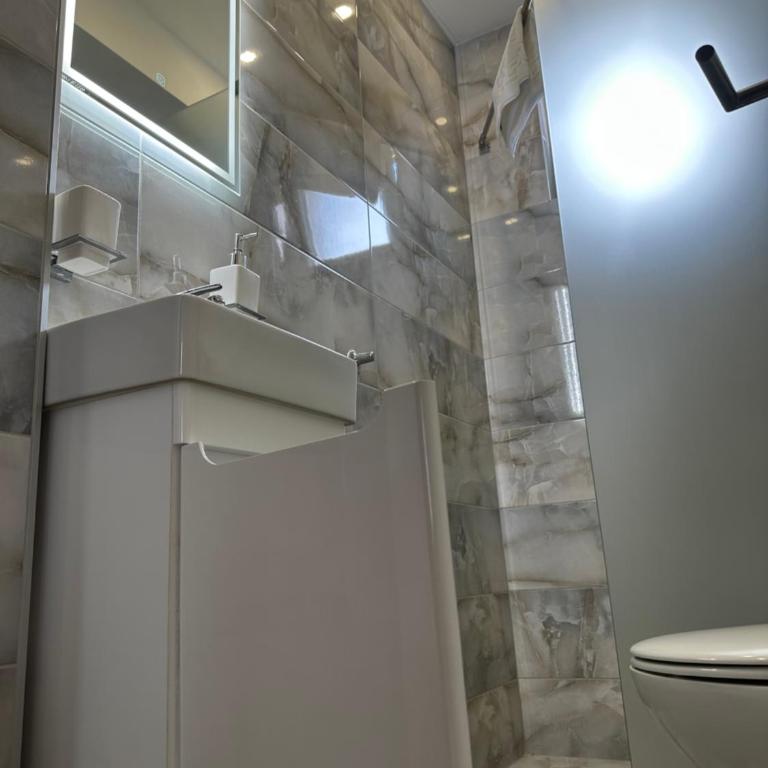 Inaya Apartman Free Parking - Apartman - 35