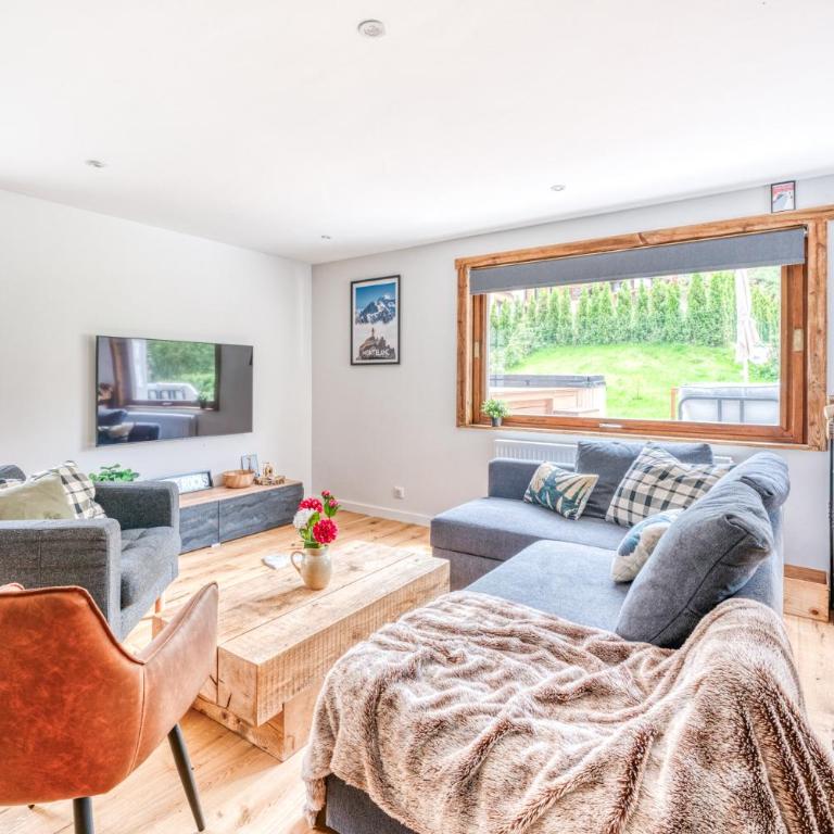 Appartement de Luxe avec Jacuzzi, Vue Montagne et Jardin - Maisonette - 20
