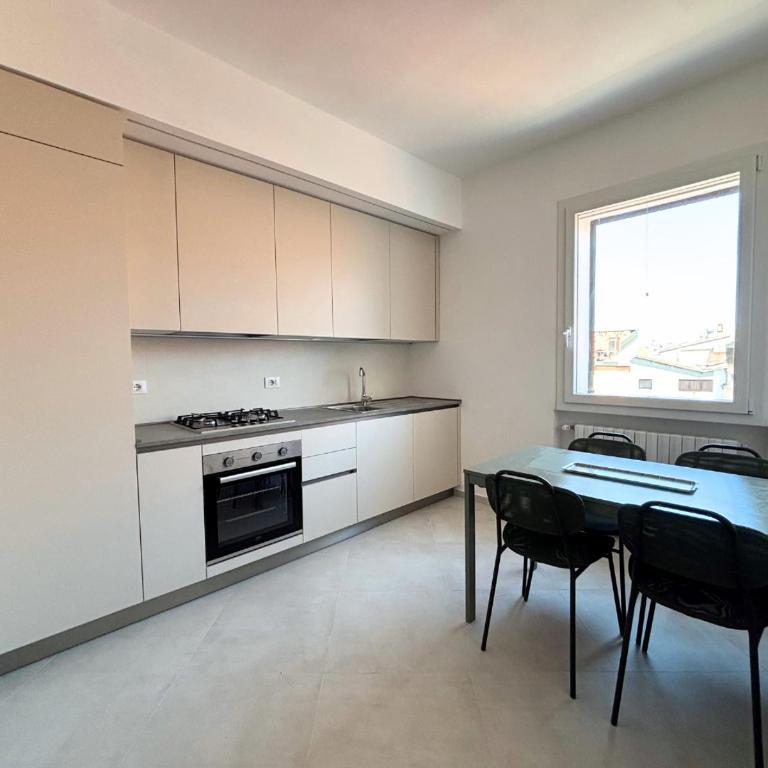CN014 - Cesenatico, nuovissimo trilocale sul porto canale - Appartamento con 2 Camere da Letto - 4
