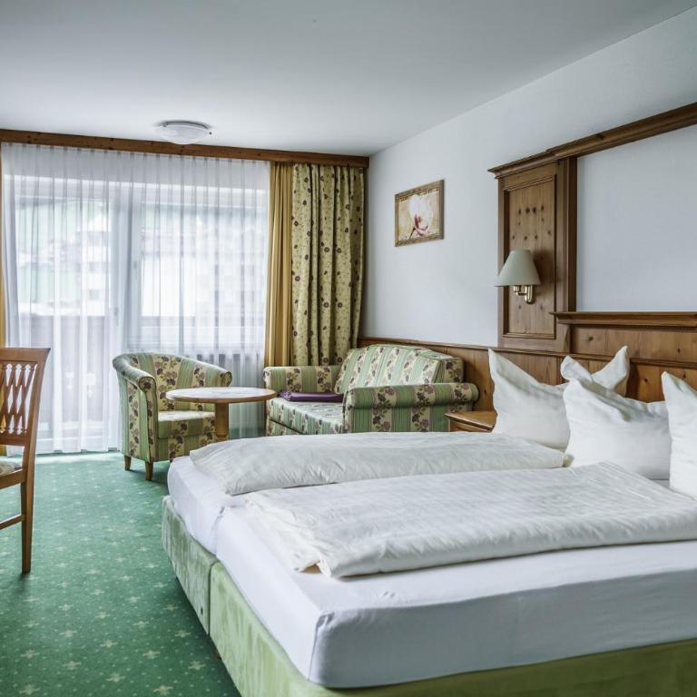 Almhof Lackner - Superior Doppelzimmer mit Balkon - 2