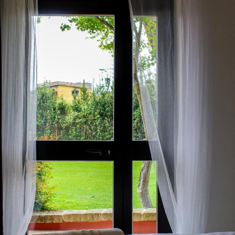 La Torre Rossa Guest House - Camera Matrimoniale Deluxe con Doccia - 4