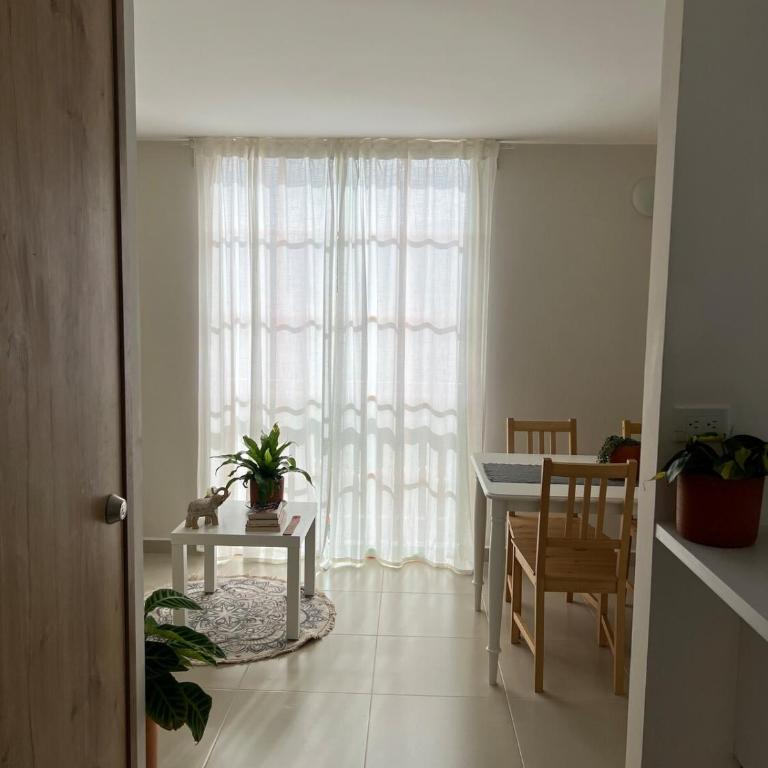 Un apartamento cálido y céntrico rodeado de jardines - Apartamento de 3 dormitorios - 11