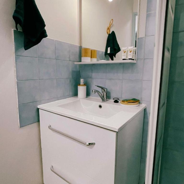 T2 cosy vue sur le port de plaisance - Appartement 1 Chambre - 7