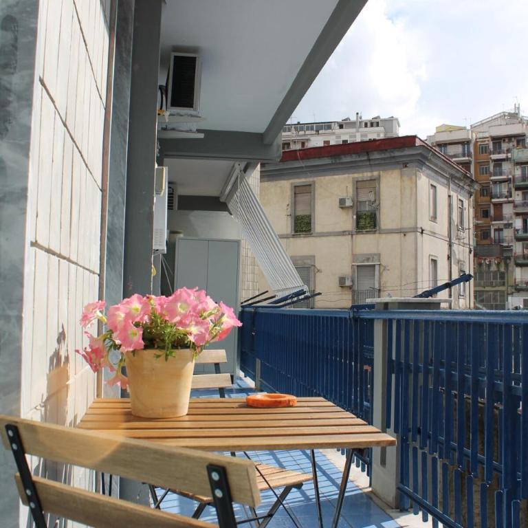 Naples Apartment - Nicolini 39 - Two-Bedroom Apartment with Balcony - 27