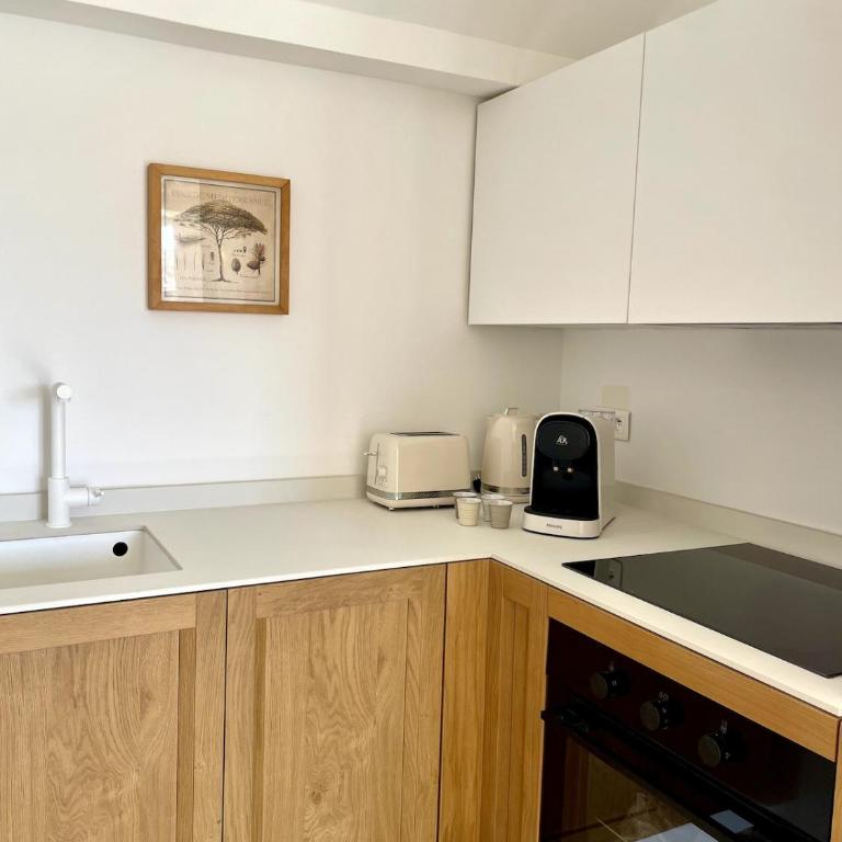 Les Appartements de la rue Vial - Two-Bedroom Apartment with Terrace - 2