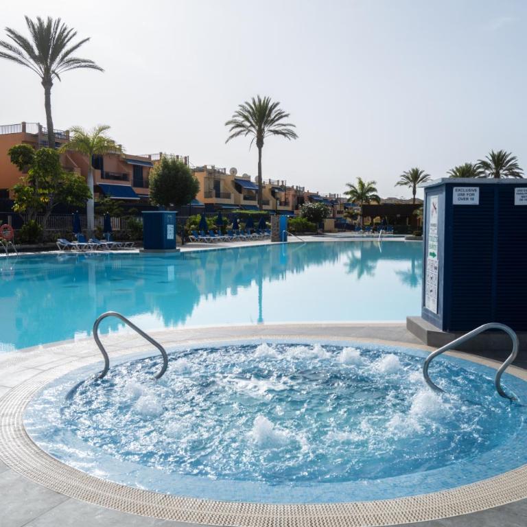 Bungalow - Playa Meloneras - Three-Bedroom Apartment - 11