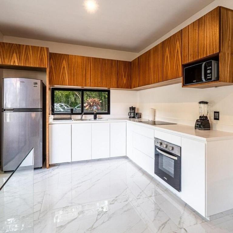 Magnificent Villa one block from Playacar beach - One-Bedroom Apartment - 58