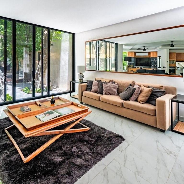 Magnificent Villa one block from Playacar beach - One-Bedroom Apartment - 64