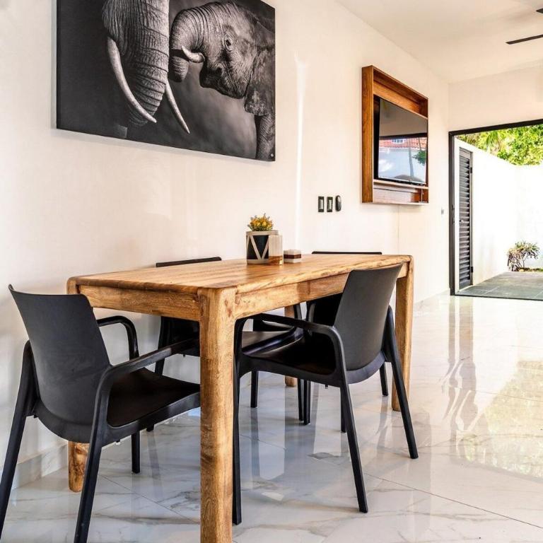 Magnificent Villa one block from Playacar beach - One-Bedroom Apartment - 72