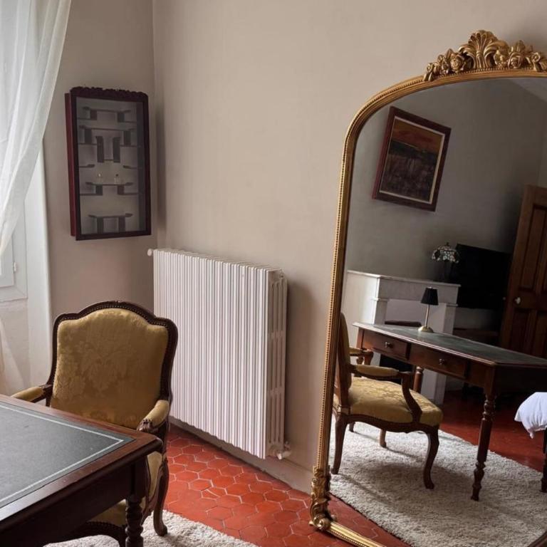 Elivi Elegant Art Deco house with Garden Walk to the Heart of Town - Vacation Home - 12