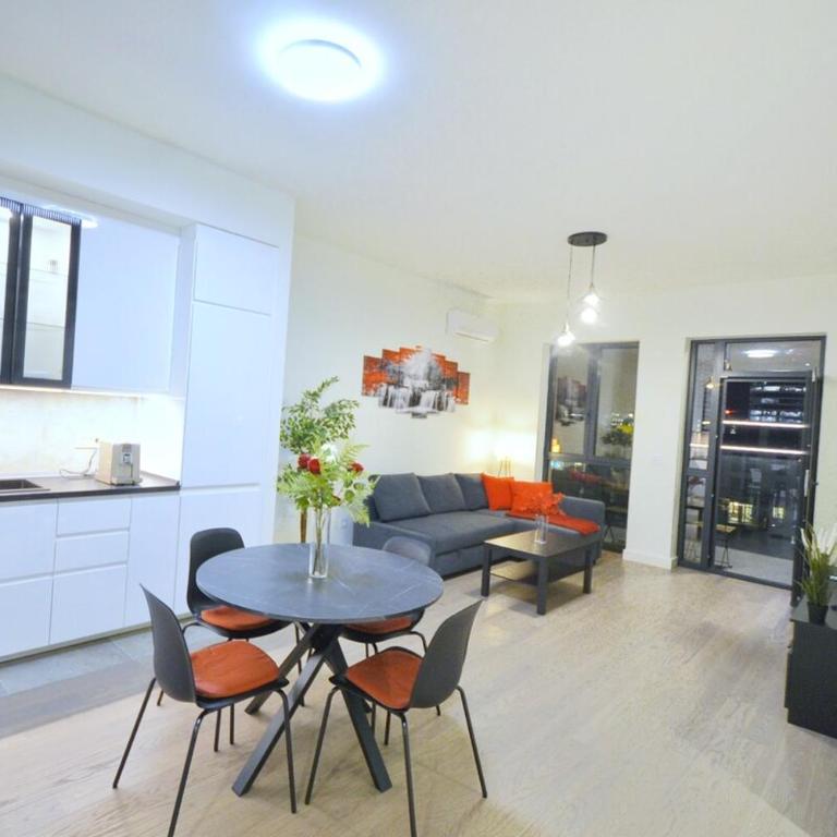 Belgrade Waterfront - Steps to Galerija Shopping Mall - Three-Bedroom Apartment - 55