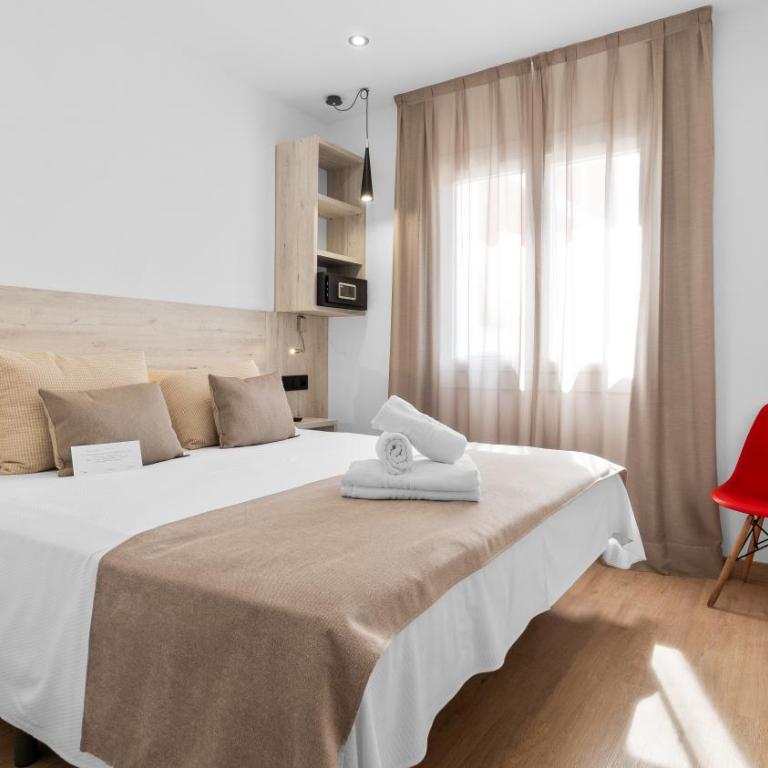 Hotel Costa Brava - Habitación Doble Pequeña - 5