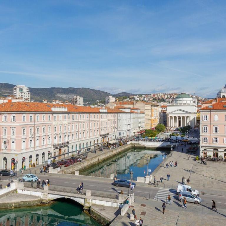 Apartments Trieste Centro I Amazing View - Appartamento con 2 Camere da Letto - 1