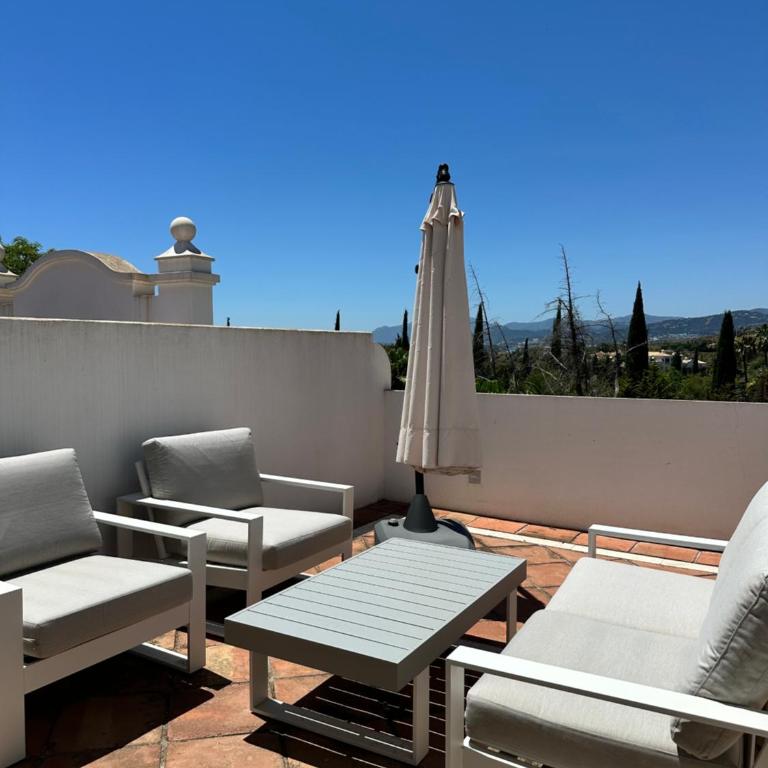 Duplex-penthouse with stunning panoramic view - Suite with Mountain View - 14