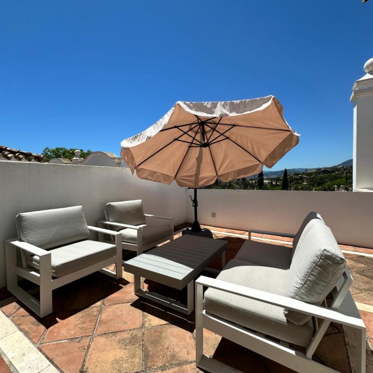 Duplex-penthouse with stunning panoramic view - Suite with Mountain View - 31