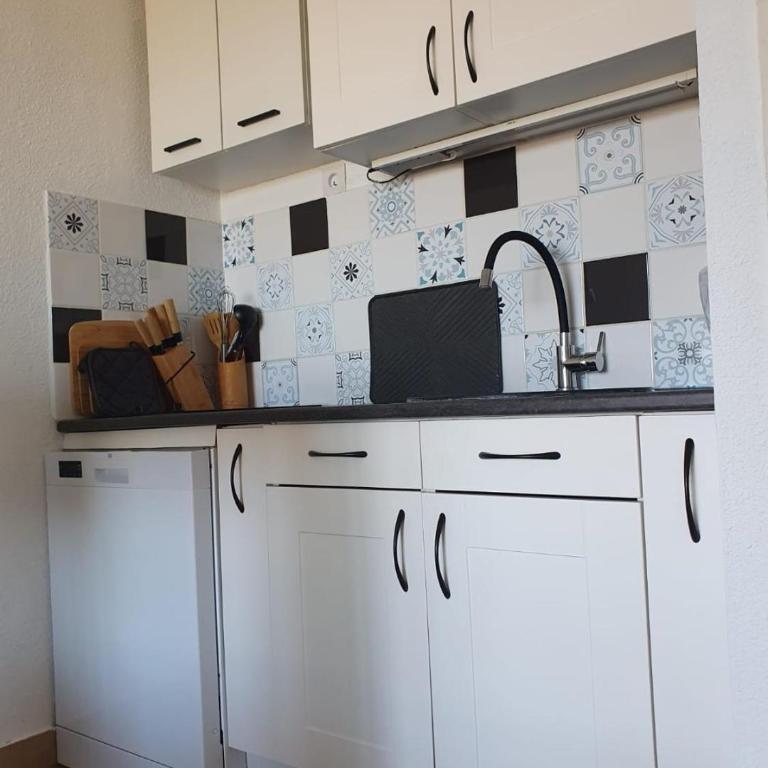 Charmant 2 pièces, Vue sur Mer - Proche Plage - Apartamento de 1 dormitorio - 11