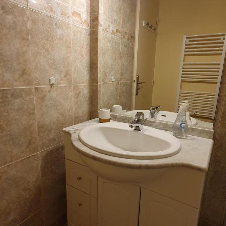 Charmant 2 pièces, Vue sur Mer - Proche Plage - Apartamento de 1 dormitorio - 17