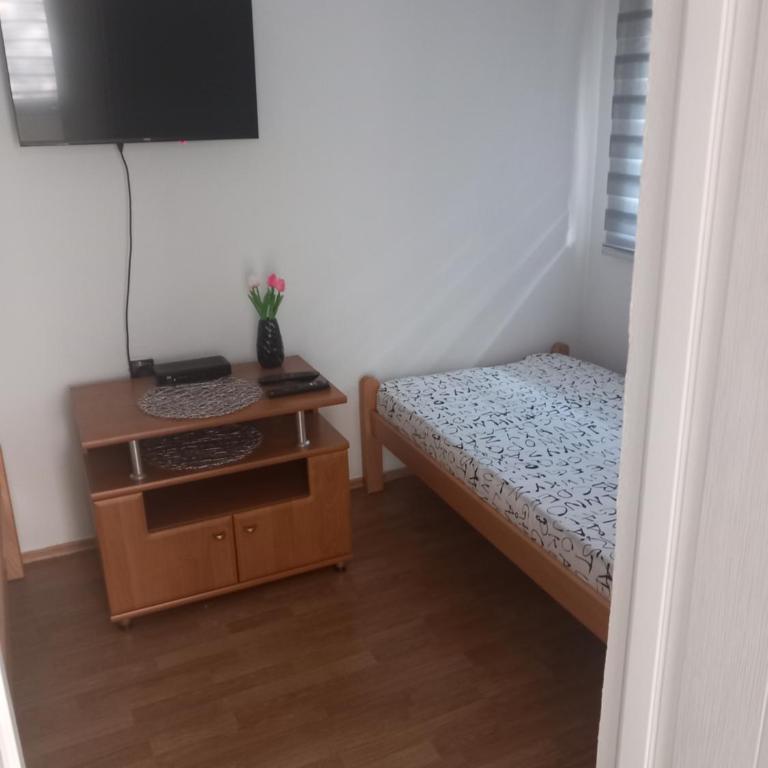 Apartman Dzinic - One-Bedroom Apartment - 2