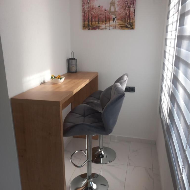 Apartman Dzinic - One-Bedroom Apartment - 8