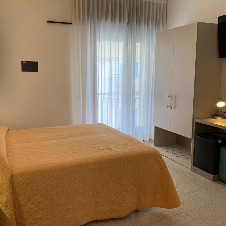 Hotel Giacomazzo - Camera Matrimoniale/Doppia con Letti Singoli - 3