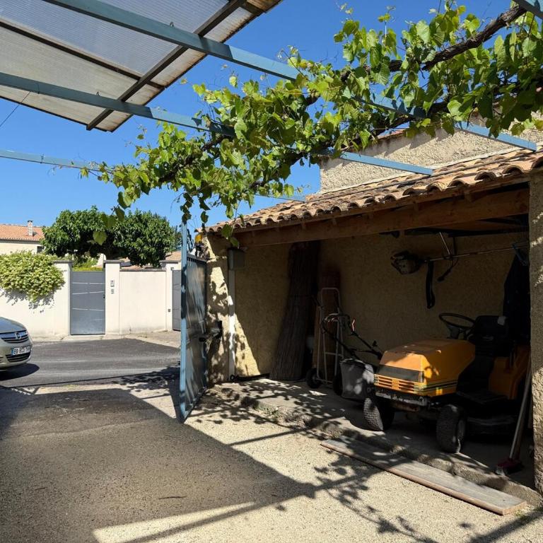 Maison Tamaris - Three-Bedroom House - 10