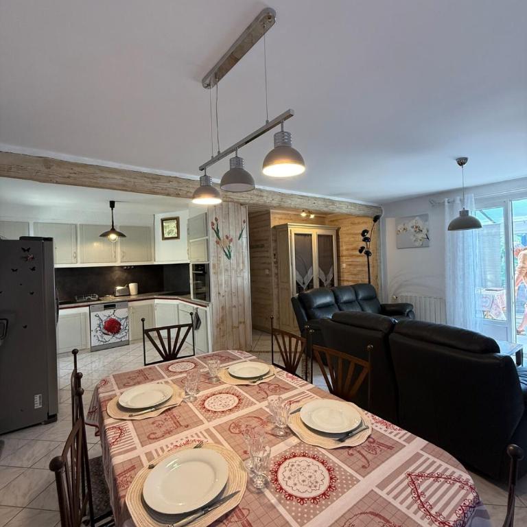 Maison Tamaris - Three-Bedroom House - 36