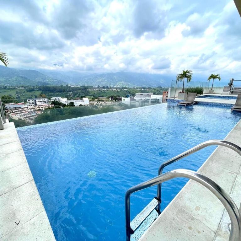 Clubh310 Apartamento con piscina, gimnasio y barbacoa, vistas a la coordillera - Apartment - 77