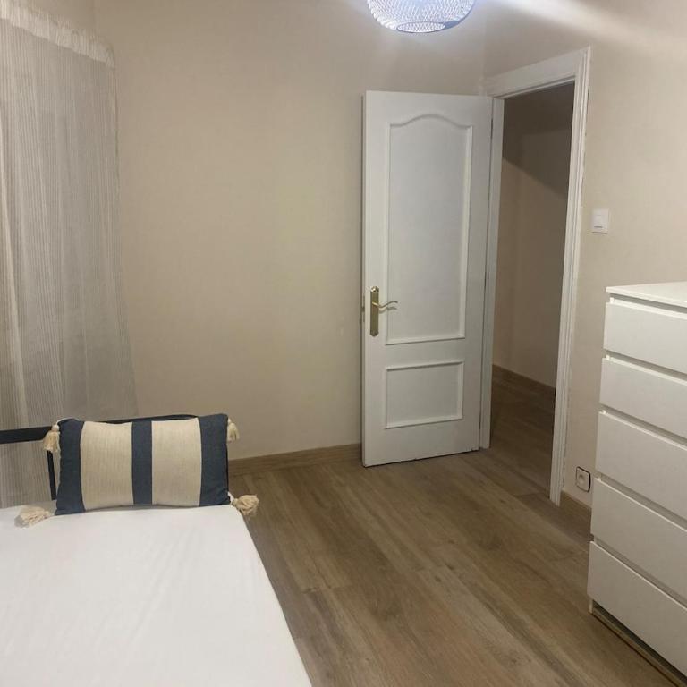 Apartment 10 minutes from Gijon beach VUT-4369-AS9 - Apartamento de 2 dormitorios - 28