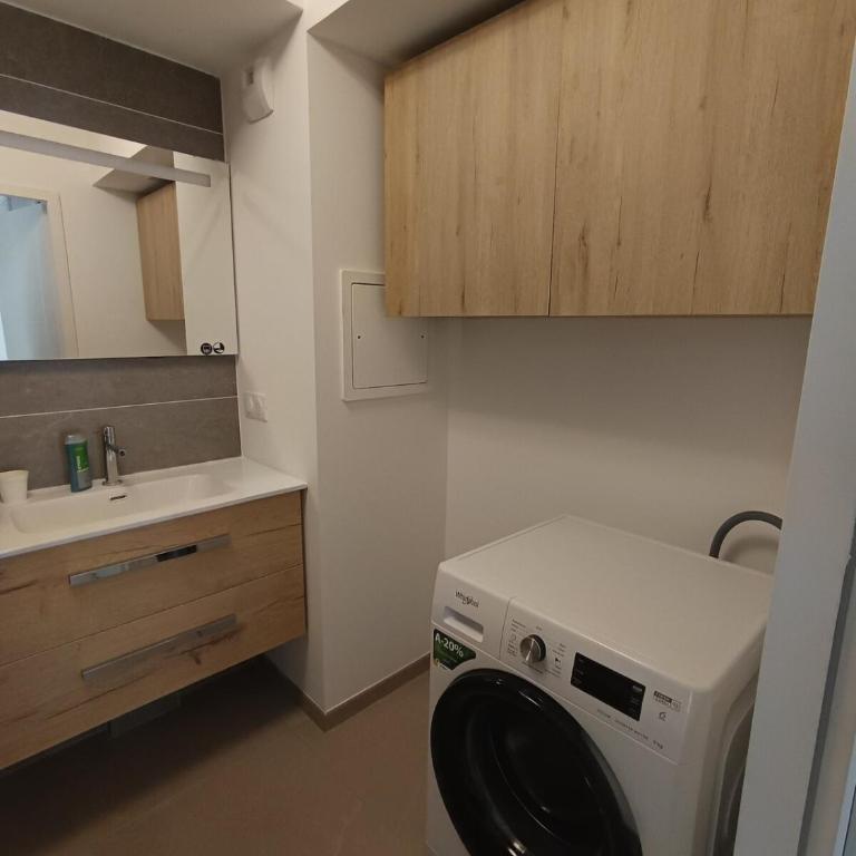 Annecity, grand appartement à 2 pas du centre d'Annecy - Apartment mit Gartenblick - 49
