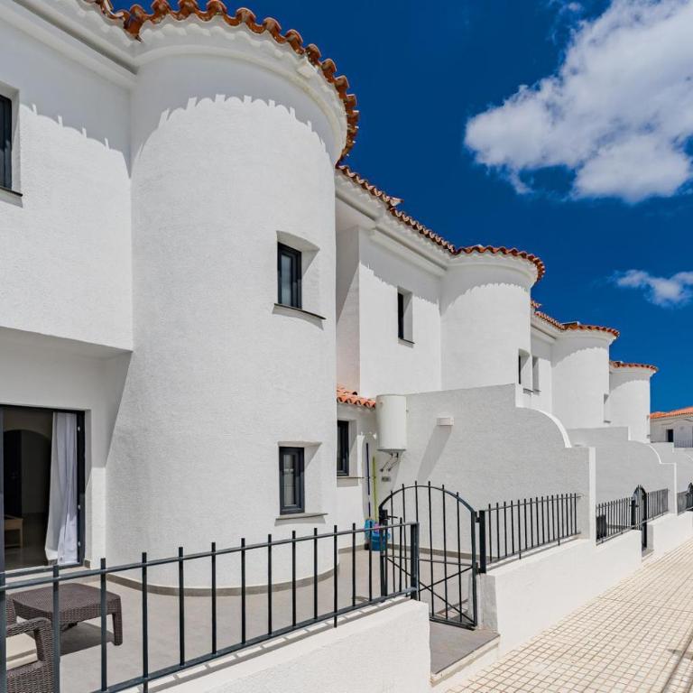 Ocean Boulevard By CheckPop - Apartamento con vistas a la piscina - 3