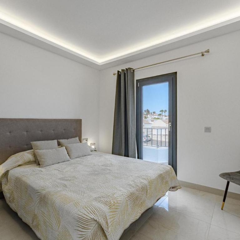 Ocean Boulevard By CheckPop - Apartamento con vistas a la piscina - 13