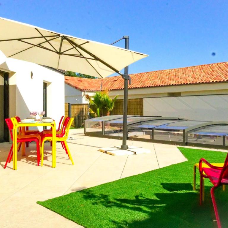 Villa des Hérondais avec piscine - idéal familles - 8 personnes - Vacation Home - 15