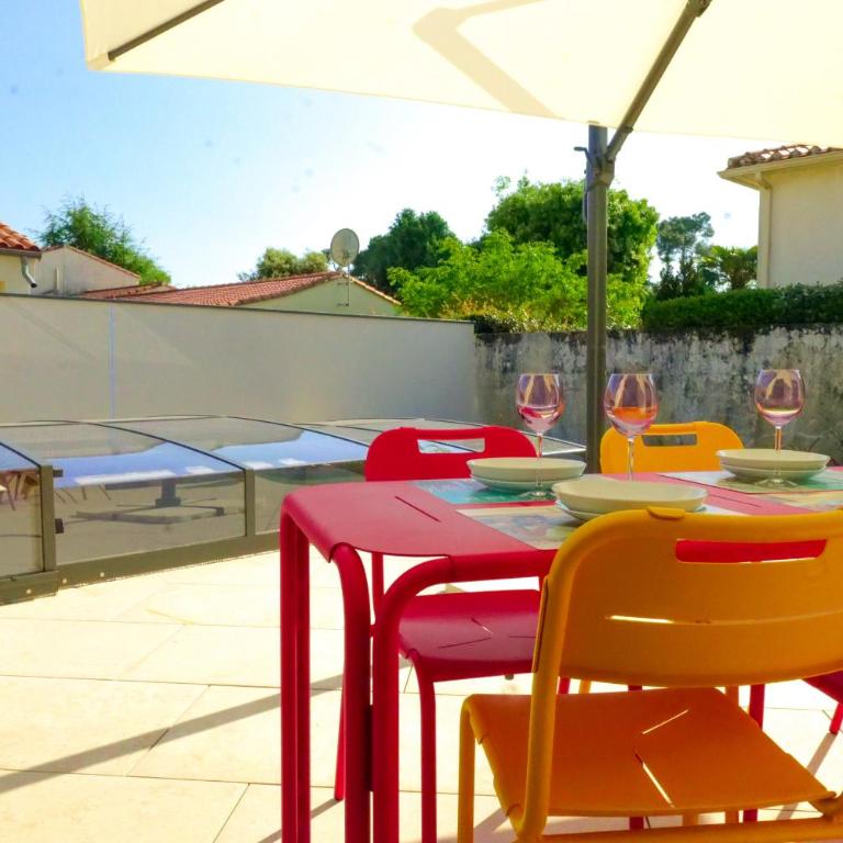 Villa des Hérondais avec piscine - idéal familles - 8 personnes - Vacation Home - 22