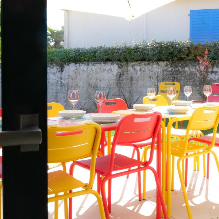 Villa des Hérondais avec piscine - idéal familles - 8 personnes - Vacation Home - 24