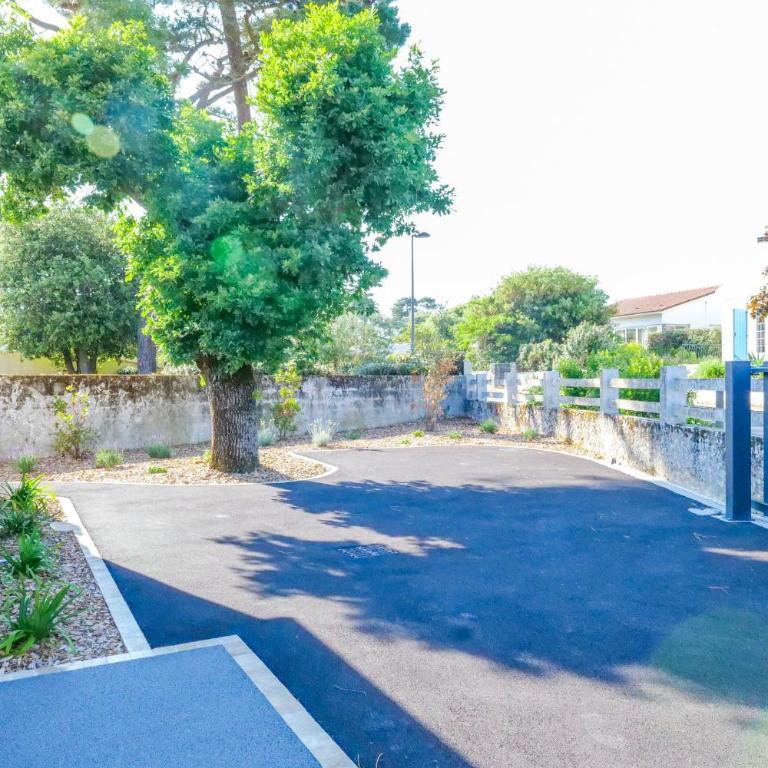 Villa des Hérondais avec piscine - idéal familles - 8 personnes - Vacation Home - 38