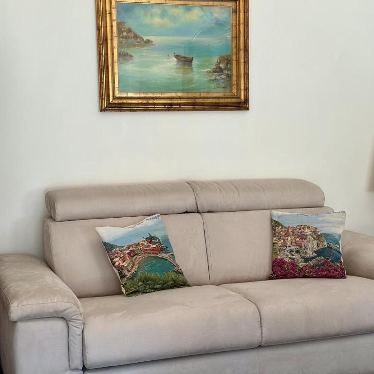 Casa Maria - Terrace and Parking near Cinque Terre - Two-Bedroom Apartment with Terrace - 3