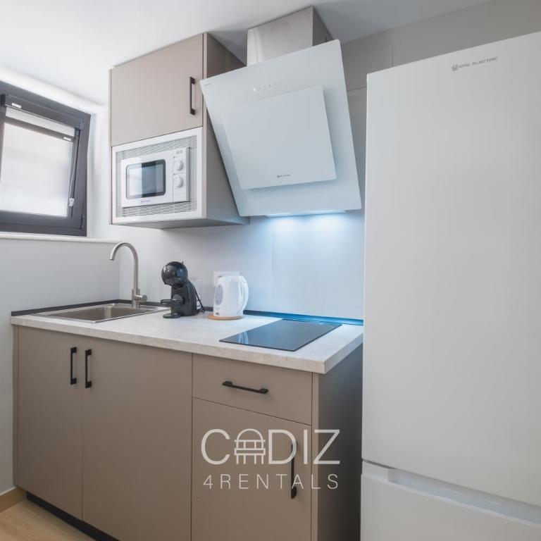 CORAL ZAHARA Suites by Cadiz4Rentals - Estudio Superior (2 adultos) - Semisótano - 3