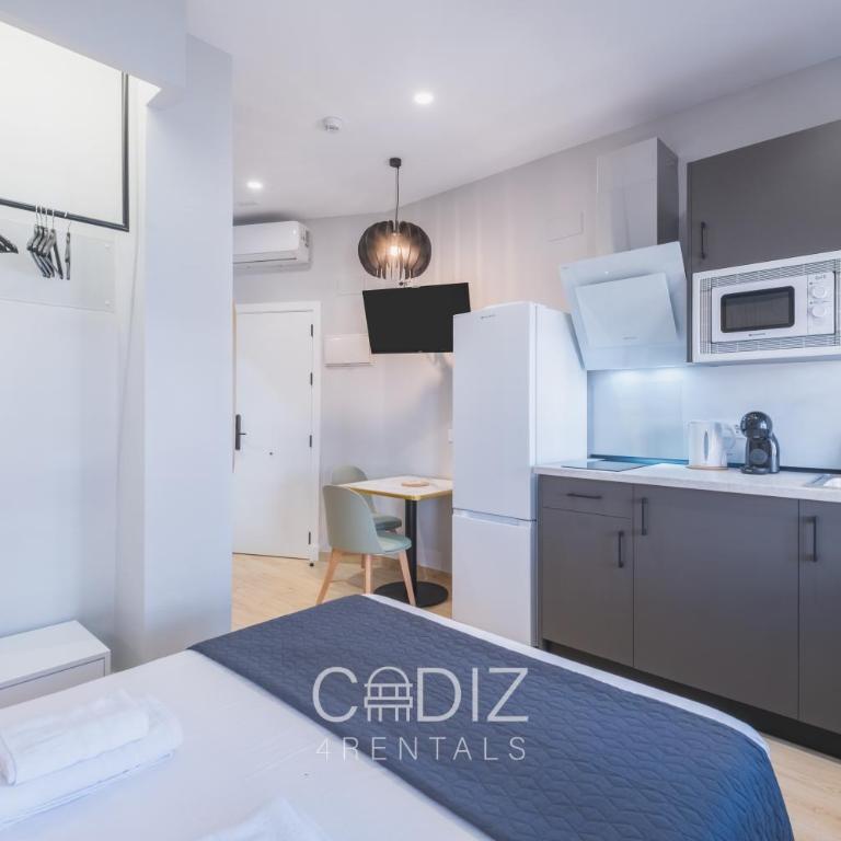 CORAL ZAHARA Suites by Cadiz4Rentals - Estudio Doble - 10