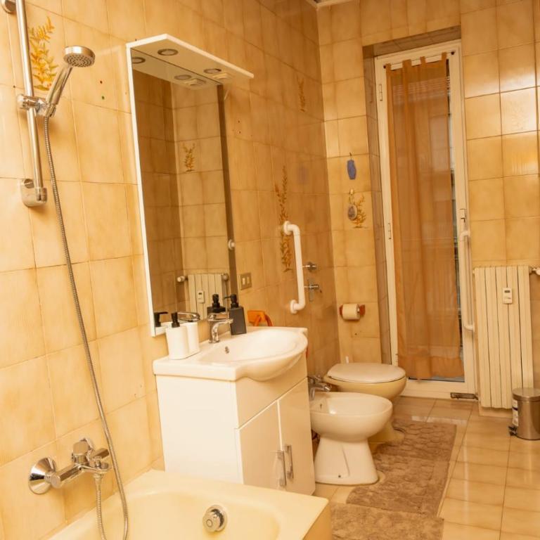 PJ Sweet Home - Near Milan - Appartement 2 Chambres - Vue sur Jardin - 4
