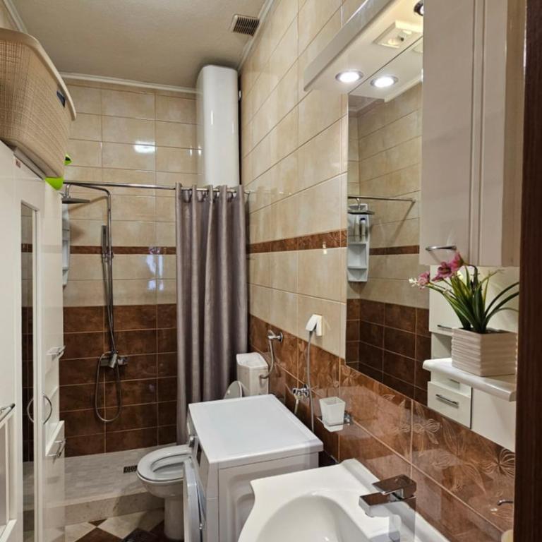 Lalovina Apartment - Two-Bedroom Apartment - 20