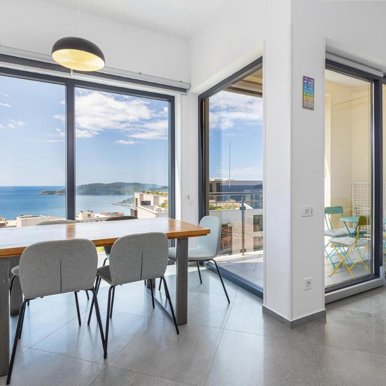 Modern Top Floor Sea View 3BR with Pools, Spa & Fitness - Apartment with Sea View - 11