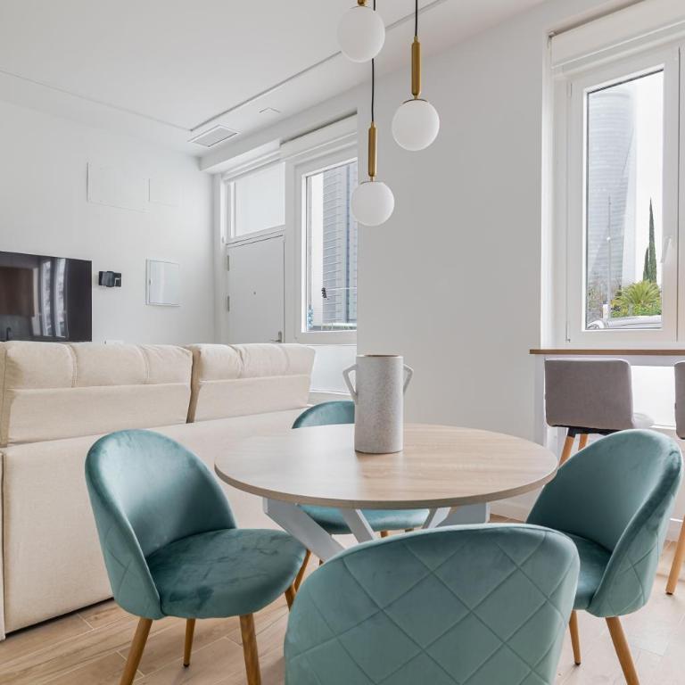 Apartamento 5 - Elegante en Castellana - 4 Torres - Apartment - Ground Floor - 6
